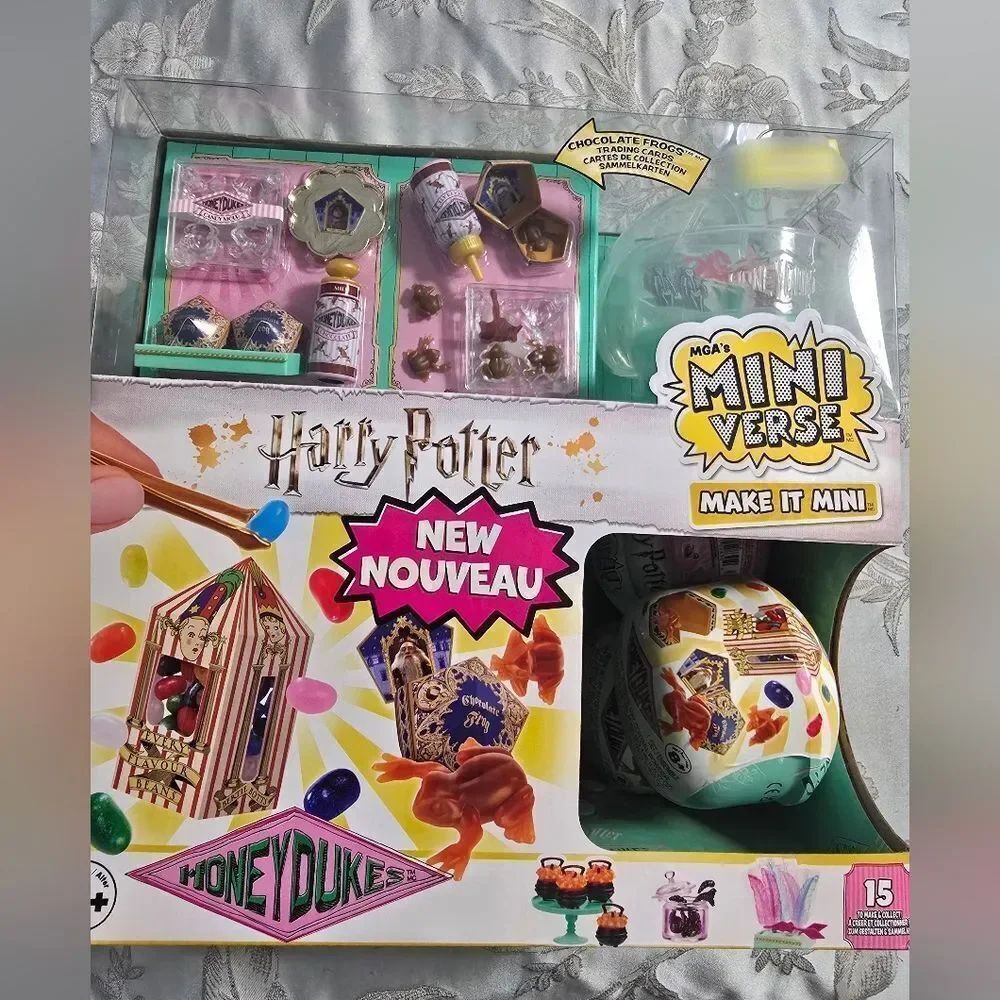 Harry Potter Miniverse Honeydukes Display Box & Variety Miniverse Capsule Combo